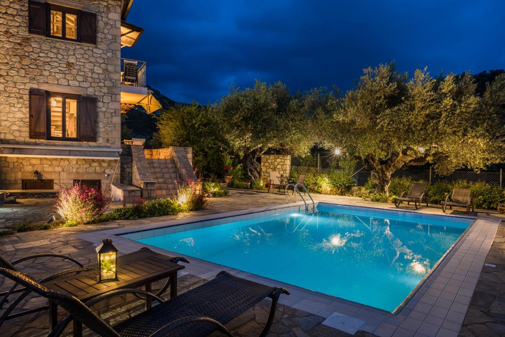 Eleonas - Kardamili's Acqua Bliss Apartment Kardamyli
