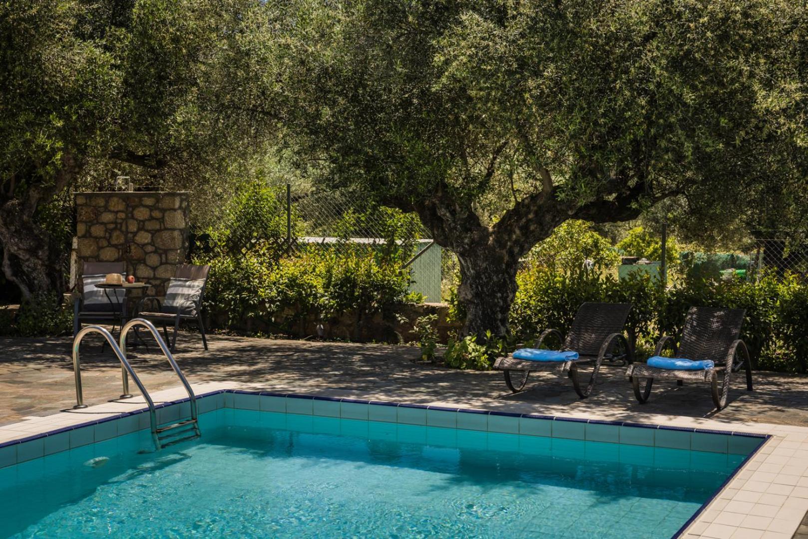 Eleonas - Kardamili's Acqua Bliss Apartment Kardamyli